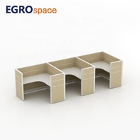 Solution de bureau clé en main EGROspace : mobilier, cloison de bureau individuelle, poste de travail modulaire flexible en forme de L