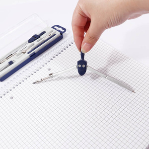 Compás de Geometría y Dibujo Foska, Totalmente Metálico, Plateado, para Dibujar Círculos Fácilmente, con Caja de Almacenamiento de Plástico - Product Image 3