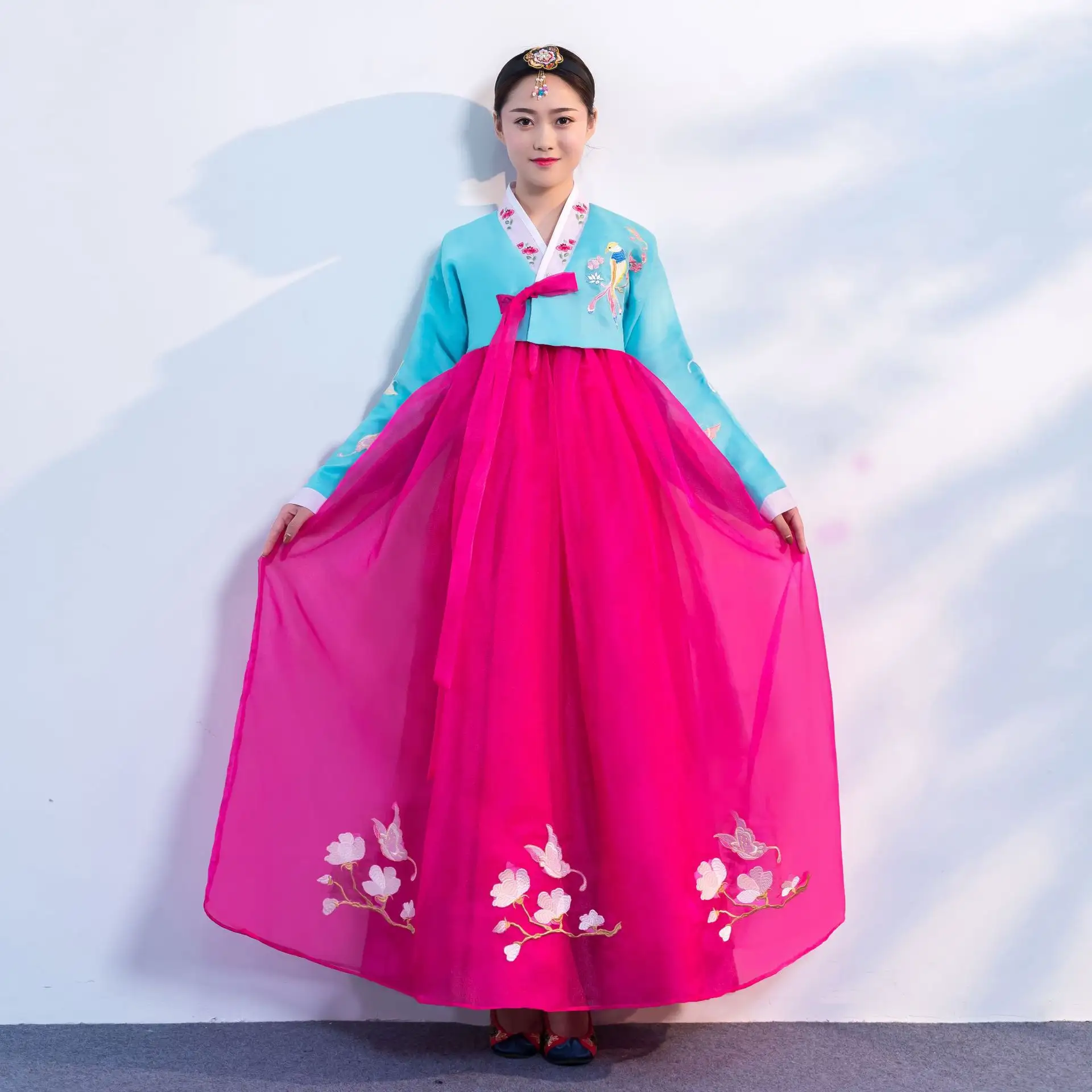 Hanbok cho phụ nữ trang phục truyền thống Hàn Quốc quần áo Tòa Án biểu diễn Cung điện Thiểu Số hoa năm mới váy khiêu vũ tiệc cưới