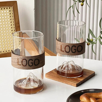 Verre à long drink créatif transparent en forme de montagne avec base ambrée, pour bière, whisky, café, avec manchon en bois