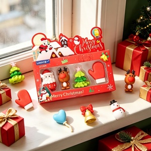 Coffret Cadeau de Gommes 3D de Noël : Père Noël, Renne, Bonhomme de Neige, Sapin – Gommes Mignonnes en Forme de Puzzle pour Enfants, Idéal pour les Fêtes de Noël - Product Image 1