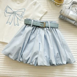 Ensemble d'été pour enfants : T-shirt imprimé à manches volantées et short - un ensemble rafraîchissant <span class=keywords><strong>en</strong></span> <span class=keywords><strong>deux</strong></span> pièces pour les <span class=keywords><strong>petites</strong></span> <span class=keywords><strong>filles</strong></span>. - Product Image 4
