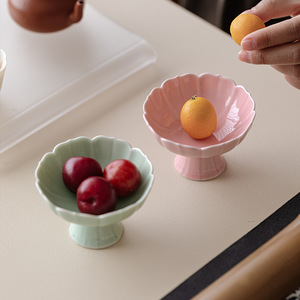 Plateau à fruits en porcelaine de style chinois en forme de fleur, pour les fêtes et les salons de thé - Product Image 2