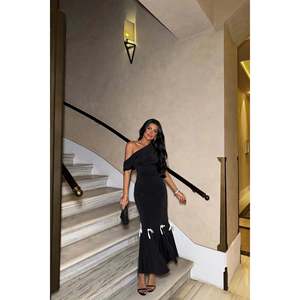 Vestido Largo Negro Básico con Cuello Cuadrado, Mangas Farol, Decoración con Cremalleras Elegantes, Translúcido, Talla XS para Club o Día - Product Image 5