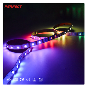 Dc12v kỹ thuật số 5050 <span class=keywords><strong>RGB</strong></span> LED Strip được xây dựng trong IC cho cảnh quan Ws2815 thông minh dải đèn 60 địa chỉ <span class=keywords><strong>RGB</strong></span> pixels mỗi mét - Product Image 5
