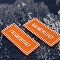 Patch en cuir 3D cousu main haut de gamme personnalisé avec motif floral et étiquette en caoutchouc souple pour chapeaux