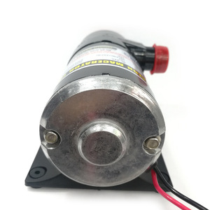 Bomba de inodoro marina de 12V/24V CC para corte de aguas residuales en fosas sépticas, vehículos recreativos, yates y uso doméstico, para el corte de residuos de inodoros y de cocina. - Product Image 3