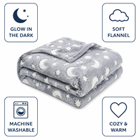 Couverture pour animaux de compagnie qui brille dans le noir, couverture en flanelle douce pour chien et chat, motif étoile et lune, confortable et lavable