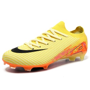 Chaussures <span class=keywords><strong>de</strong></span> football à coupe sans couture avec tige synthétique et semelle extérieure en caoutchouc, disponibles en version basse avec crampons AG/TF, unisexe, adaptées à l'entraînement sur gazon synthétique. - Product Image 6