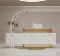 Comptoir de réception d'hôtel de luxe en marbre au design moderne à prix abordable, taille standard, comptoir de caisse exécutif en surface solide, garantie 10 ans