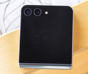 ซัมซุง Z Flip5 สมาร์ทโฟนระบบแอนดรอยด์ 5G รองรับการชาร์จไร้สาย รุ่น US ภาษาอังกฤษ ระบบปฏิบัติการภาษาอังกฤษ ซีพียูแบบ Octa Core - Product Image 5