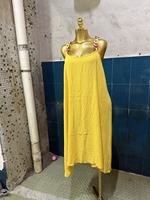 Robe mini moulante sexy pour femme, coupe trapèze, avec découpe avant, sans manches, écologique et respirante, idéale pour les soirées estivales.