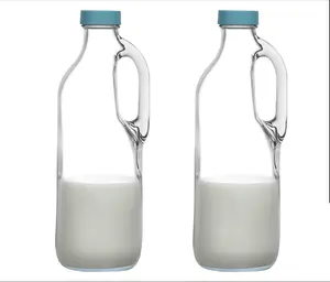 Clear glass pitcher with handle and lid can be used in kitchen with airtight refrigerator juice jug