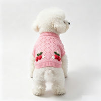 Pull pour chien Sweet Princess, broderie fraise, vêtements tricotés pour animaux de compagnie, chauds pour l'hiver
