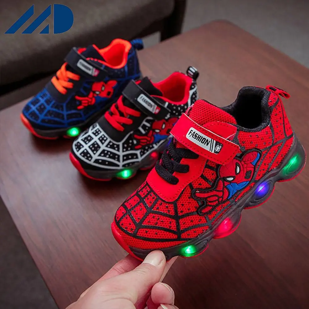 Hot Kids LED-Beleuchtungs schuhe Boy Lighting Schuhe Mädchen Laufschuhe Baby Single Sneakers Mesh Größe 21-36