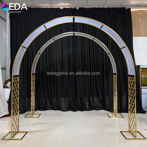 อุปกรณ์จัดงานแต่งงาน LEDA รุ่นใหม่ล่าสุด ฉากหลังโลหะรูปโค้งสีทองแบบฉลุลาย - Product Image 3