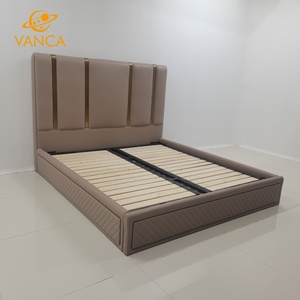 Muebles de dormitorio de lujo italianos para el hogar, venta al por mayor, camas modernas de <span class=keywords><strong>madera</strong></span> de metal dorado con <span class=keywords><strong>cabecero</strong></span> de cuero tamaño King y sábanas - Product Image 4