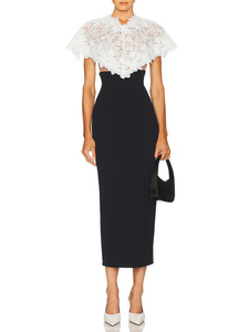 Set Elegante da Donna con Coprispalle in Pizzo, Abito Aderente che Valorizza la Figura - Product Image 1