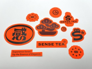 ฉลากบรรจุภัณฑ์กาวไวนิลทนต่อรอยขีดข่วนสติกเกอร์ติดฉลากสีเขียวเหลืองชมพูส้มเรืองแสงแบบกำหนดเอง - Product Image 5