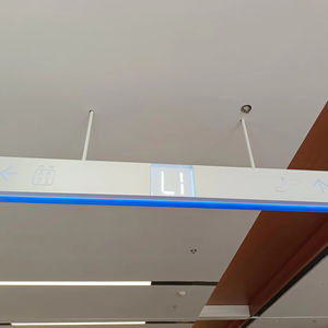 Caja de luz acrílica Señalización direccional para colgar en el centro comercial Estacionamiento Aeropuerto - Product Image 3
