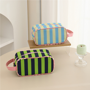 Nouvelle Trousse de Toilette de Voyage 2026 avec Fermeture Éclair, en Polyester à Bord Volanté, pour Usage Quotidien - Product Image 3