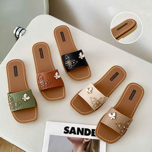 شبشب نسائي بنعل ناعم وصل حديثًا ، أحذية للسيدات بسعر رخيص بالجملة ، شبشب نسائي جميل للخروج - Product Image 1