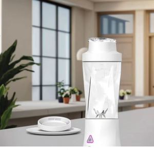 Nouveau produit transfrontalier de mélangeur en plastique portable de grande capacité avec tasse de presse-agrumes à glace pilée à forte puissance - Product Image 6