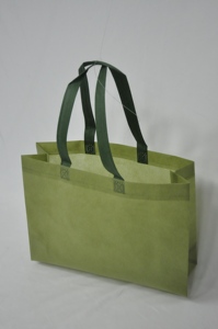 Bolsa de tela no tejida de alta calidad, personalizable con logotipo, pequeña, impresa, para compras, regalos, ropa y camisetas. - Product Image 6