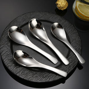 Cuchara Earl's Spoon de acero inoxidable 316 con fondo redondo profundo para postres, para uso doméstico, hotelero y infantil, de color sólido. - Product Image 2