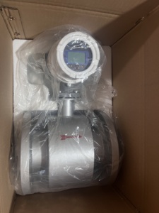 高精度デジタルセメント流量計DN100スラリー泥測定PU電磁流量計 - Product Image 6