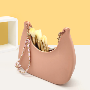 女式手提包女士时尚防水肩包和户外用拉链封口手提包 - Product Image 6