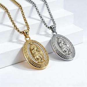 Collier unisexe en acier inoxydable avec pendentif ovale rétro Madonna style européen-américain, serti pavé, idéal comme cadeau - Product Image 1