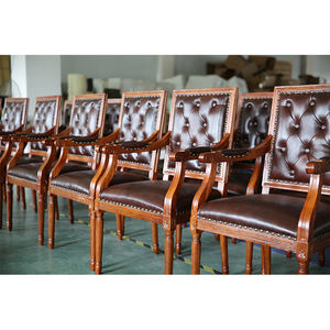 Chaise de salle à manger à dossier classique en bois, style moderne et doux, avec accoudoirs, disponible en noir, rose et blanc - Product Image 2