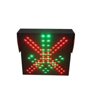 Semáforo de 600*600 mm con Cruz Roja y Flecha Verde en Una Unidad - Product Image 1
