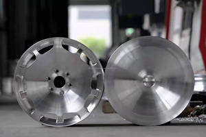 Rueda de aleación de aluminio de <span class=keywords><strong>17</strong></span>*8,5 pulgadas en blanco, debe procesarse nuevamente - Product Image 3