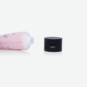 Tube souple rose clair en PE, impression florale couleur personnalisée, avec bouchon à clapet noir pour gel exfoliant - Product Image 2