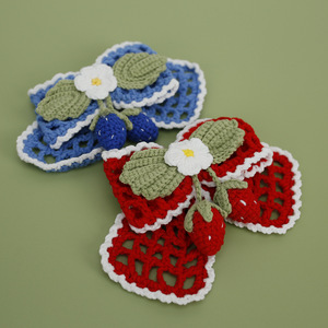 Fiocco dolce, fermaglio per capelli a fragola, copricapo in lana lavorato a mano all'uncinetto, accessorio per capelli in rete da donna, prodotto finito - Product Image 1