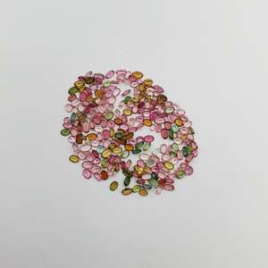 พลอยทัวร์มาลีนธรรมชาติทรงรี ขนาด 3*4-8*10 มม. 50 กะรัต คละสี คุณภาพสูง สำหรับทำเครื่องประดับ - Product Image 6