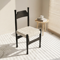 Chaise de salle à manger en bois massif au design antique, avec dossier en rotin floral vintage, pour la maison et l'hôtel