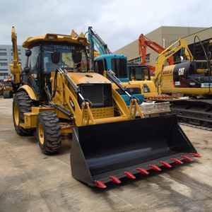 รถตักล้อยาง CAT 420F มือสอง สภาพดี รักษาอย่างดี ยี่ห้อ Caterpillar รุ่น CAT420f 420f2 ขายรถตักล้อยางมือสอง - Product Image 3