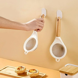 Tamis à farine en acier inoxydable, filtre à poudre de sucre, jus, lait de soja, mousse, tamis fin avec manche en bois, outils de cuisine et de pâtisserie pour la maison - Product Image 4