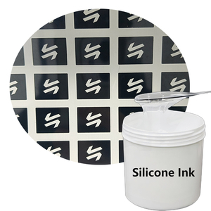 Revêtement antidérapant en silicone OEKO TEX, étiquette de transfert 3D, marque de football, ruban élastique, étiquettes de transfert thermique en silicone - Product Image 1