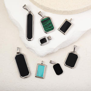 Кулон из 18-каратного золота и нержавеющей стали с натуральными камнями — бирюза, ракушка, черный оникс |   Водонепроницаемый и гипоаллергенный - Product Image 4