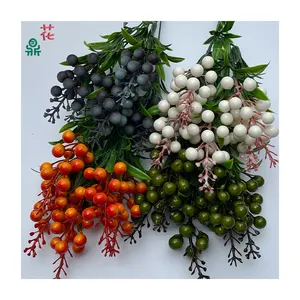 가정 장식을위한 호화로운 빨간 과일의 5-머리 꽃다발 꽃꽂이 시뮬레이션 실내 장식 인공 꽃
