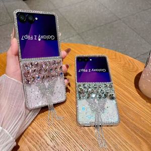 Coque de protection de luxe faite à la main avec diamants étincelants pour Samsung <span class=keywords><strong>Z</strong></span> <span class=keywords><strong>Flip</strong></span> 7 6 5 <span class=keywords><strong>4</strong></span> 3 2 1 – Étui de téléphone portable - Product Image 5