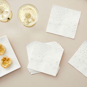 Serviettes jetables en pâte de bois 18 g/m² pour restaurant, 10x10 pouces, 3 plis, 4 volets, style sac droit moderne avec pelliculage, direct usine - Product Image 2