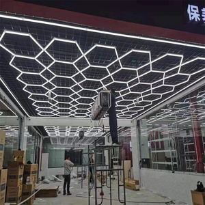 <span class=keywords><strong>Hexagone</strong></span> détaillant l'atelier lumières <span class=keywords><strong>Led</strong></span> pour magasin de voiture et Garage plafond lumières en nid d'abeille travail Garage lumière <span class=keywords><strong>LED</strong></span> - Product Image 6