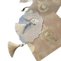 Hoteam Maßgefertigte Mattierte Acryl-Hochzeitseinladungskarte mit Goldfolienprägung Luxuriöse Schreibwaren-Serie Großhandel OEM-Hersteller