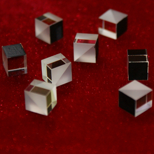 Instrument optique personnalisé OEM en verre rectangulaire pour prisme séparateur de faisceau réflecteur Suveyor - Product Image 2