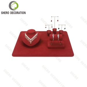 Exhibidores de Joyería de Microfibra Roja de Lujo, Soporte de Alta Gama para Exhibición de Diamantes en Escaparates - Product Image 5